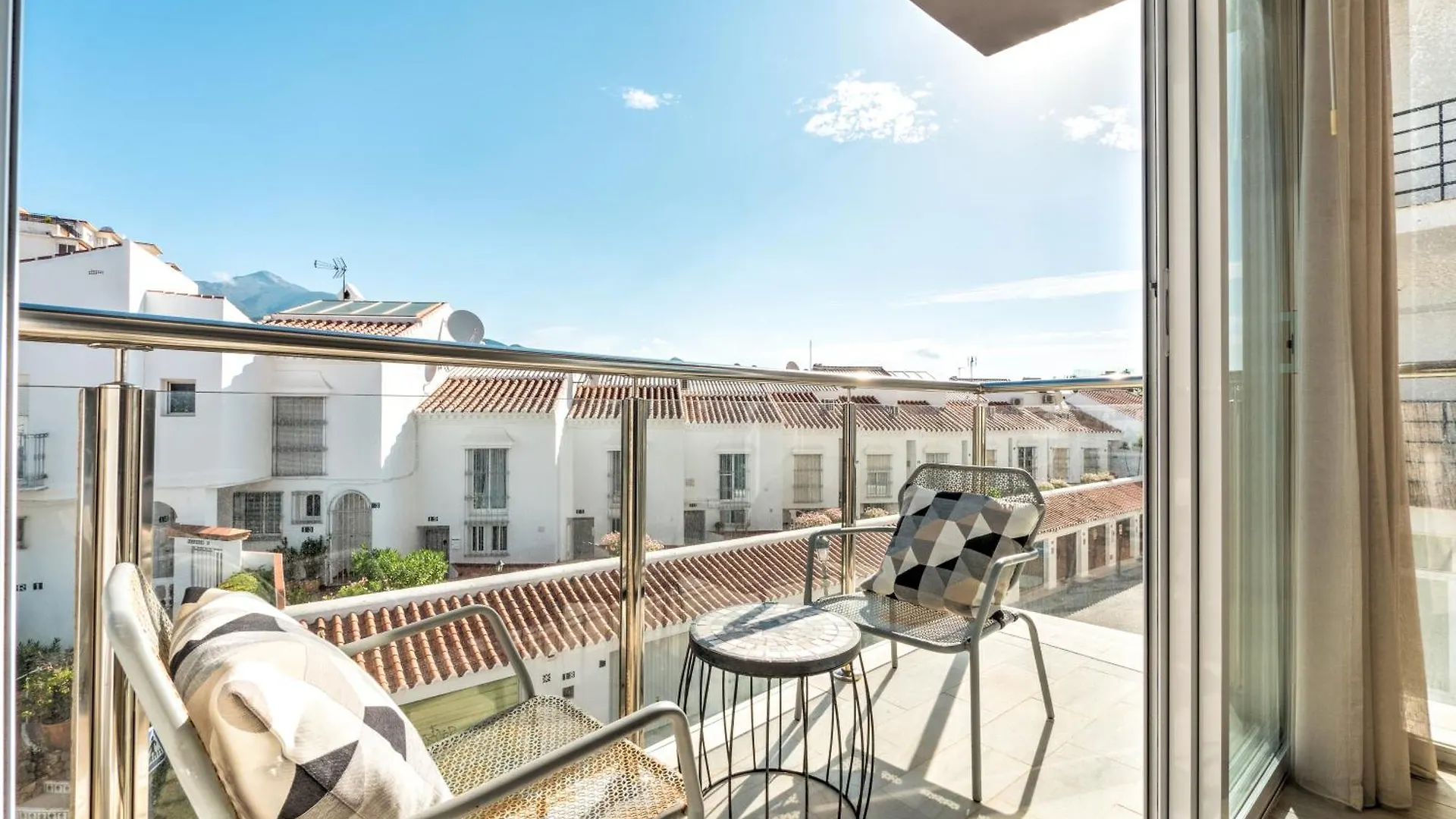 Modern Apartment With Best Location Parador, Nerja