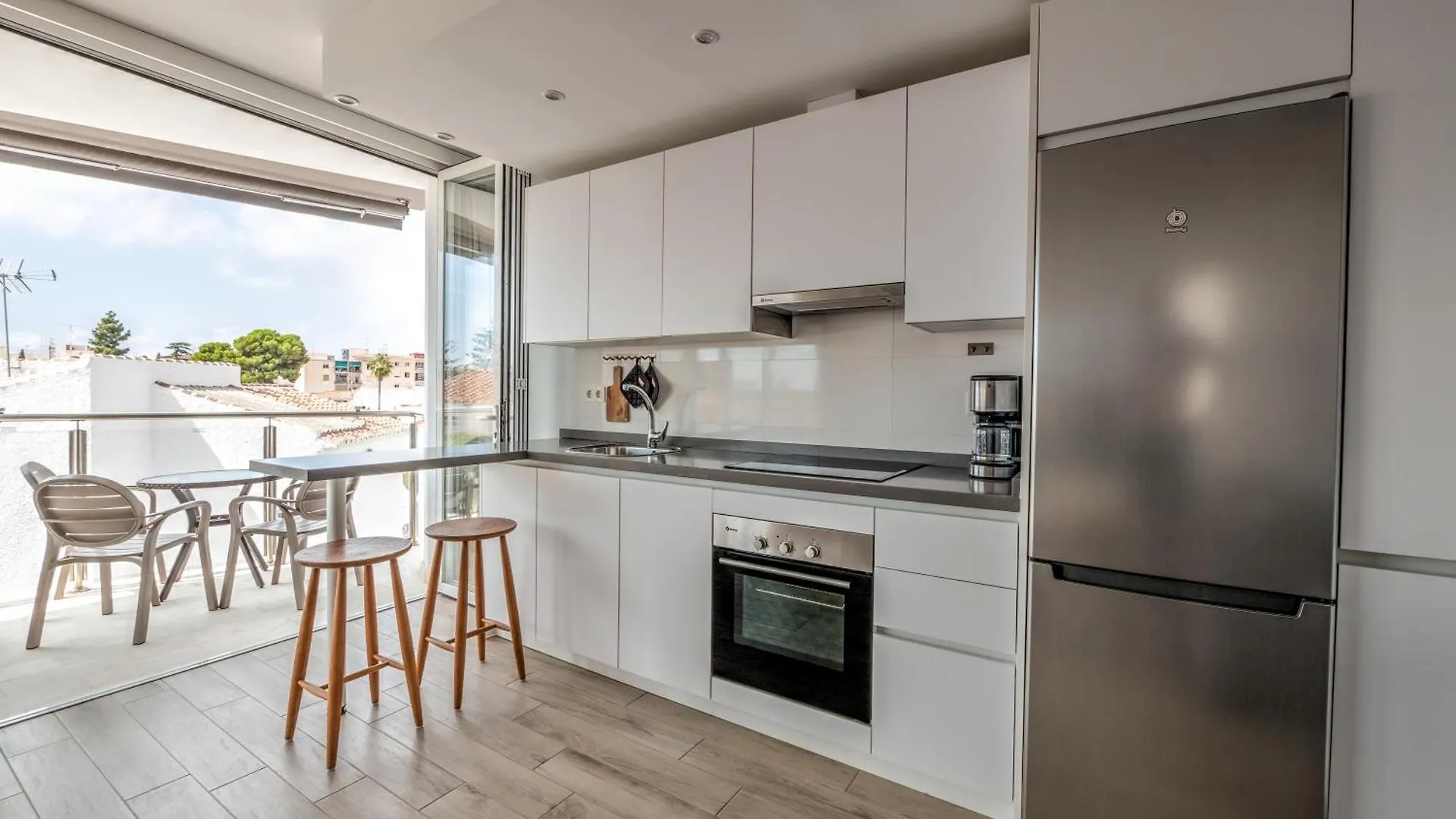 Modern Apartment With Best Location Parador, Nerja Spain